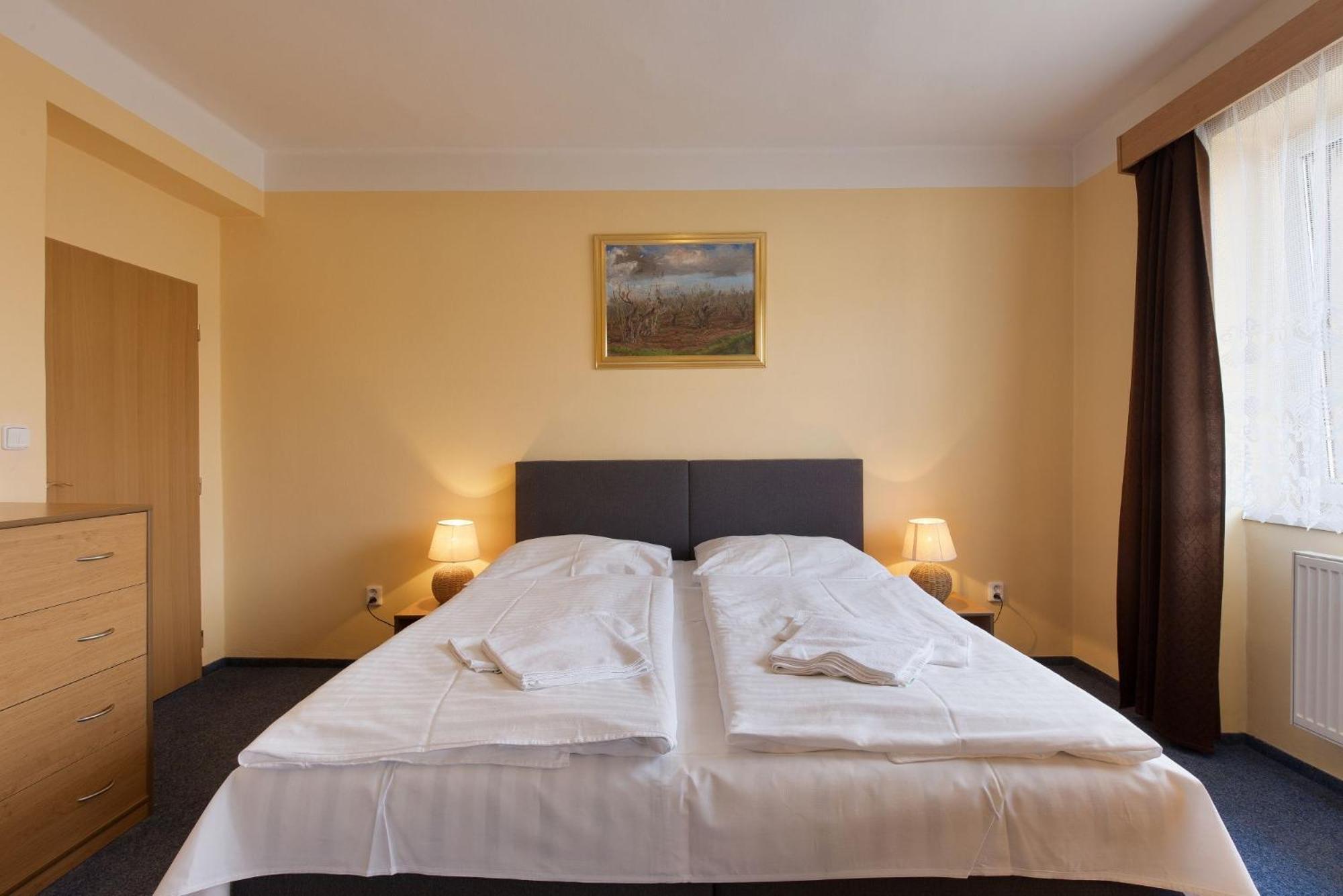 Hotel Belvedere พริบรัม ภายนอก รูปภาพ